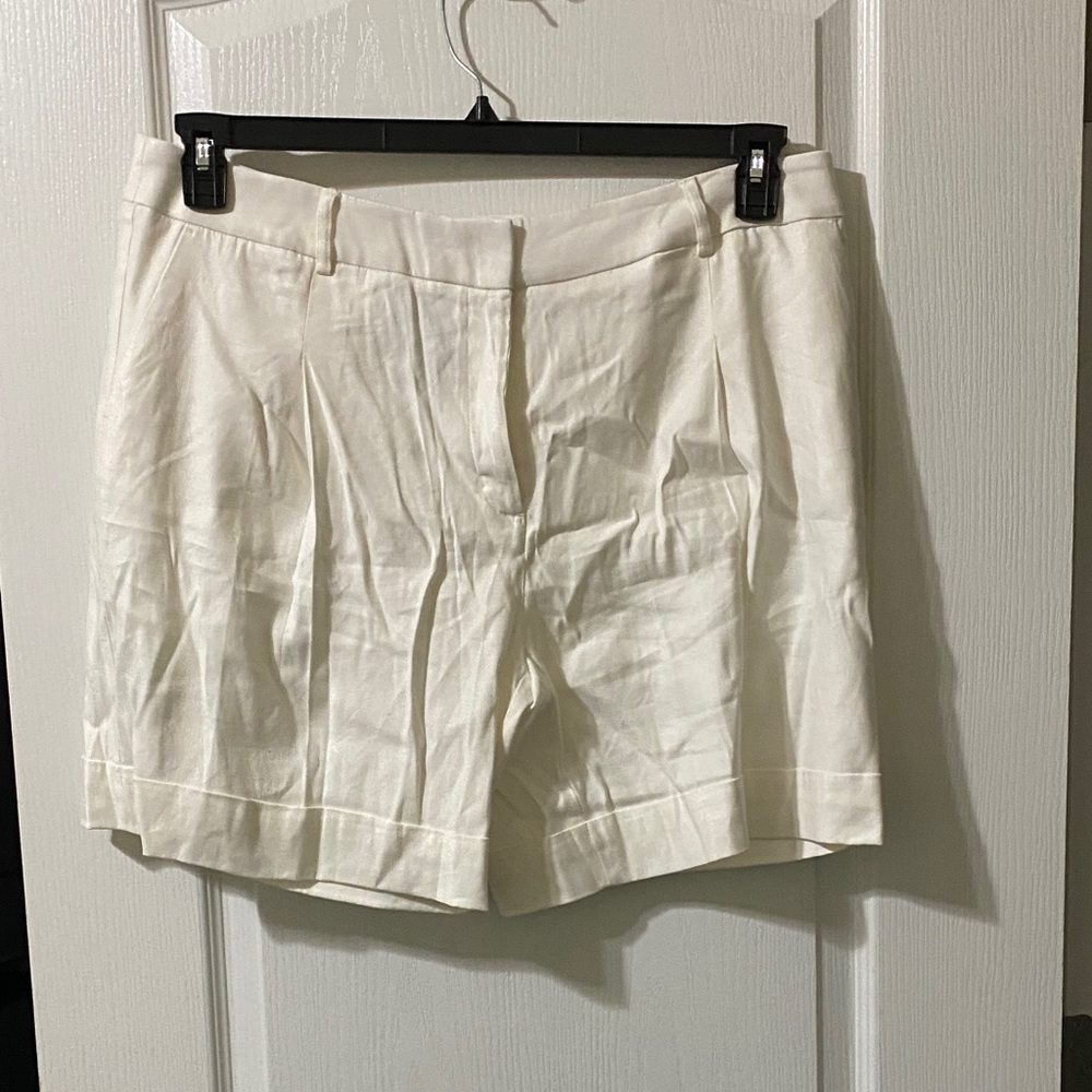 Investments Cream Women's Bermudas